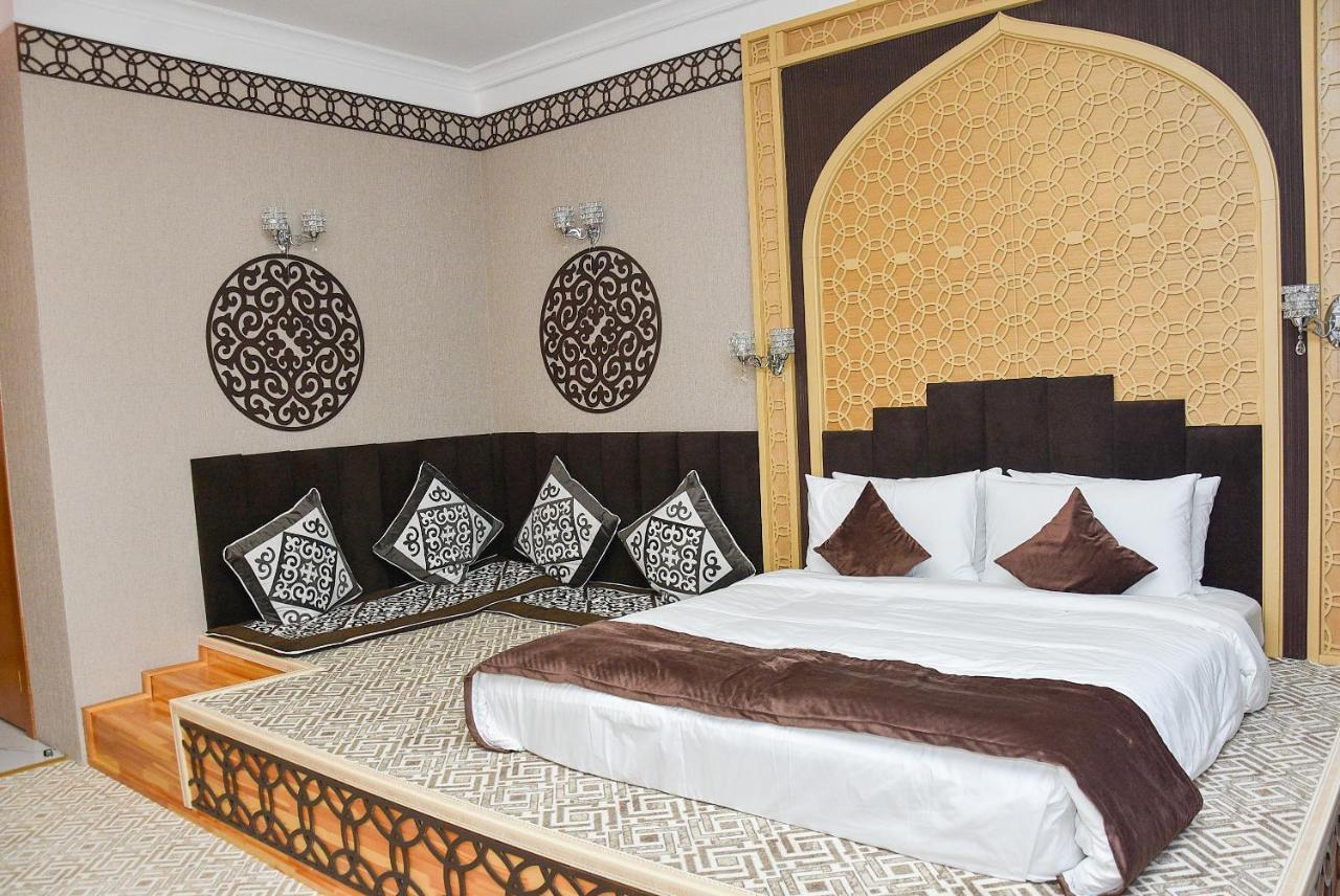 Ramada By Wyndham Turkistan Exterior foto